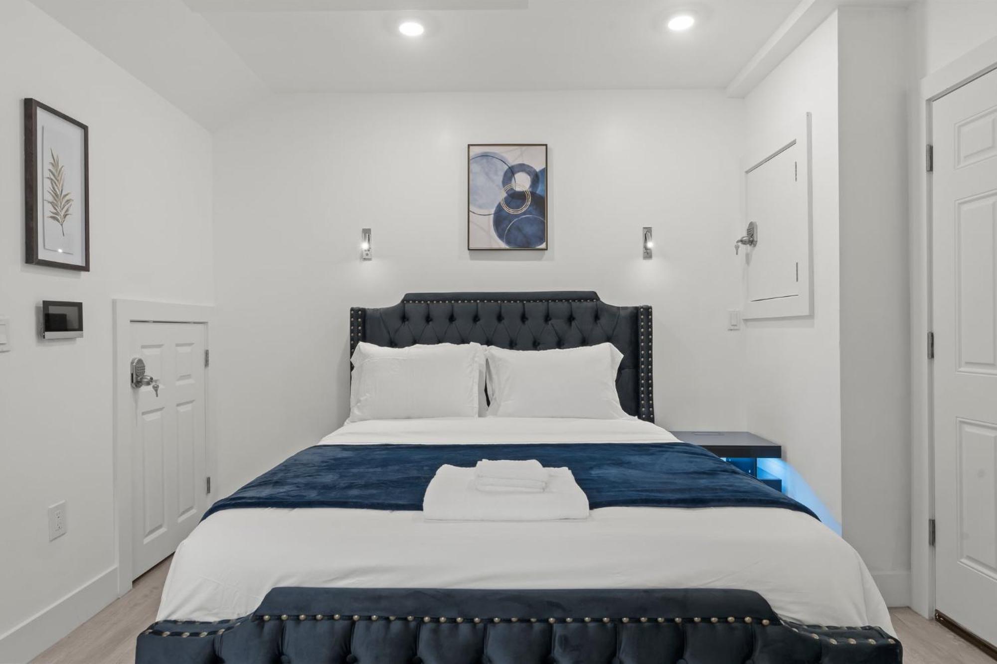 New Season Royals, Airport West Hotel Chester Ruang foto