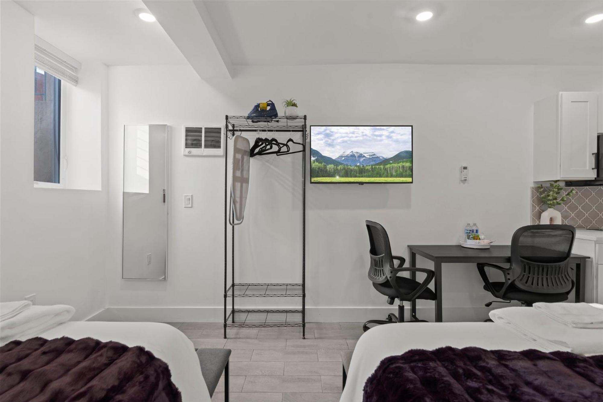New Season Royals, Airport West Hotel Chester Ruang foto